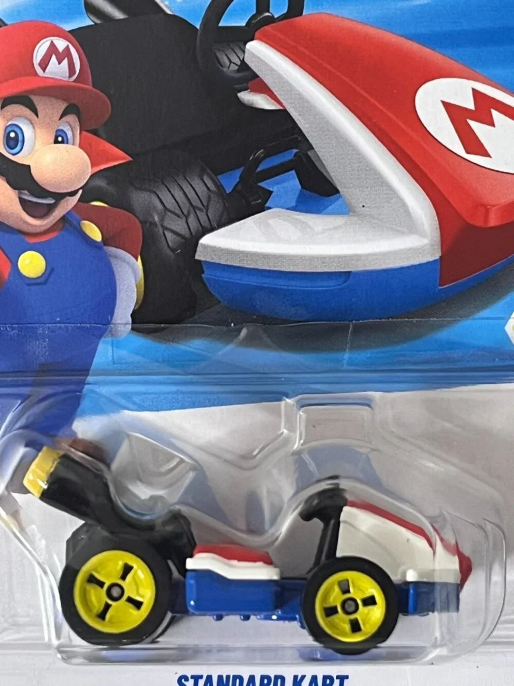 Hot Wheels Super Mario Kart Luigi Standard Kart 2023 New